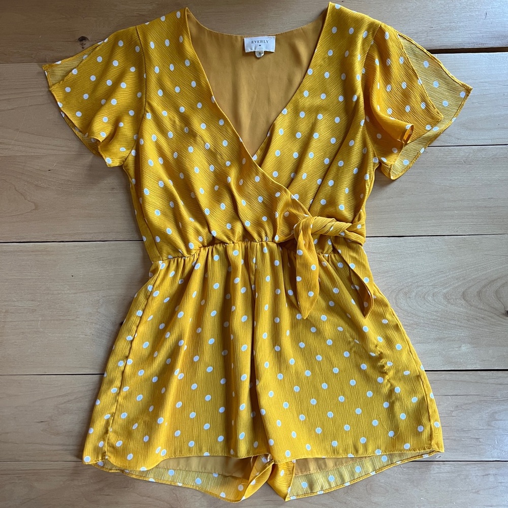 ⭐️ Everly Polka Dot Wrap Romper *S*